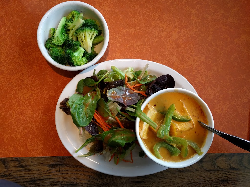 Khun Thai (Brookings OR) | restaurant | 925 Chetco Ave, Brookings, OR 97415, USA | 5414120555 OR +1 541-412-0555