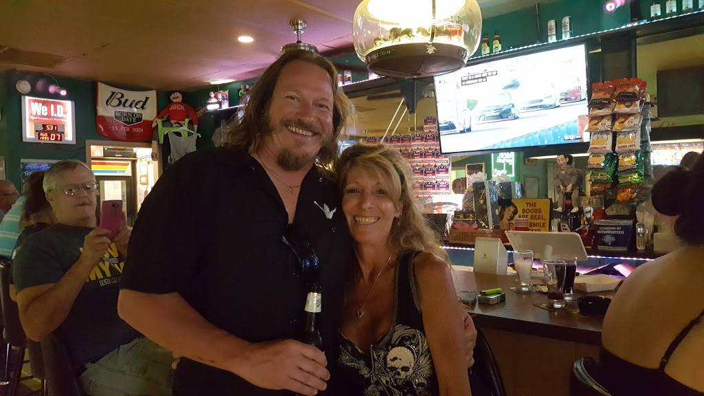 Pool & Brew | restaurant | 561 Beville Rd, South Daytona, FL 32119, USA | 3867611313 OR +1 386-761-1313