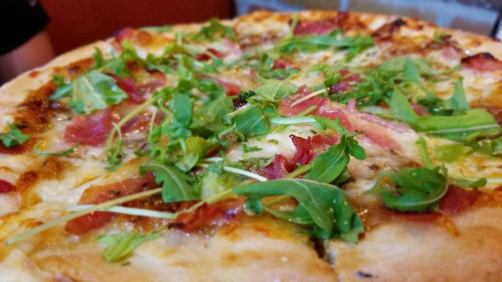 Russos New York Pizzeria Kirby (NRG, Medical Center, Rice Villa | restaurant | 8236 Kirby Dr #160, Houston, TX 77054, USA | 7136678888 OR +1 713-667-8888