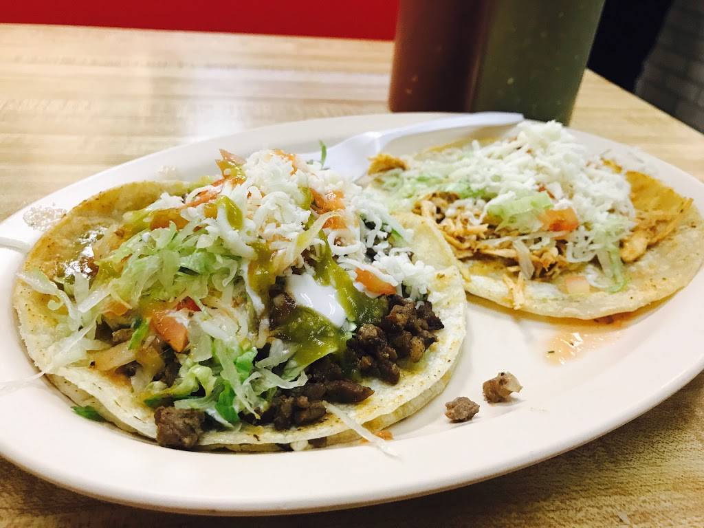 Taco & Burrito Palace | restaurant | 3507 N Halsted St, Chicago, IL 60657, USA | 7739294040 OR +1 773-929-4040