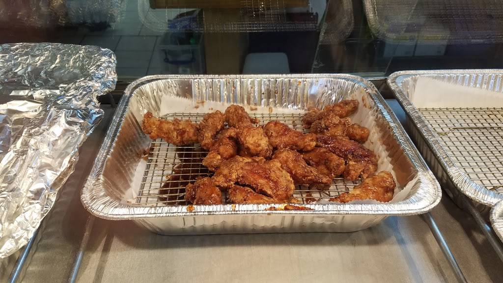 Coras Best Chicken Wings | restaurant | 168 Cesar Chavez St, St Paul, MN 55107, USA | 6512210020 OR +1 651-221-0020