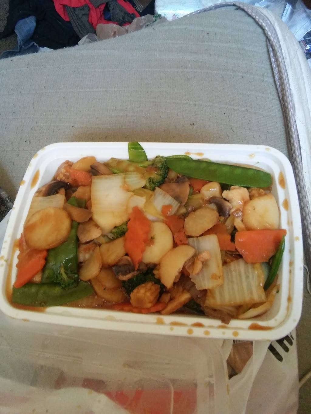 Yum Yum Express‎ | restaurant | 931 Village Blvd #906, West Palm Beach, FL 33409, USA | 5616861998 OR +1 561-686-1998