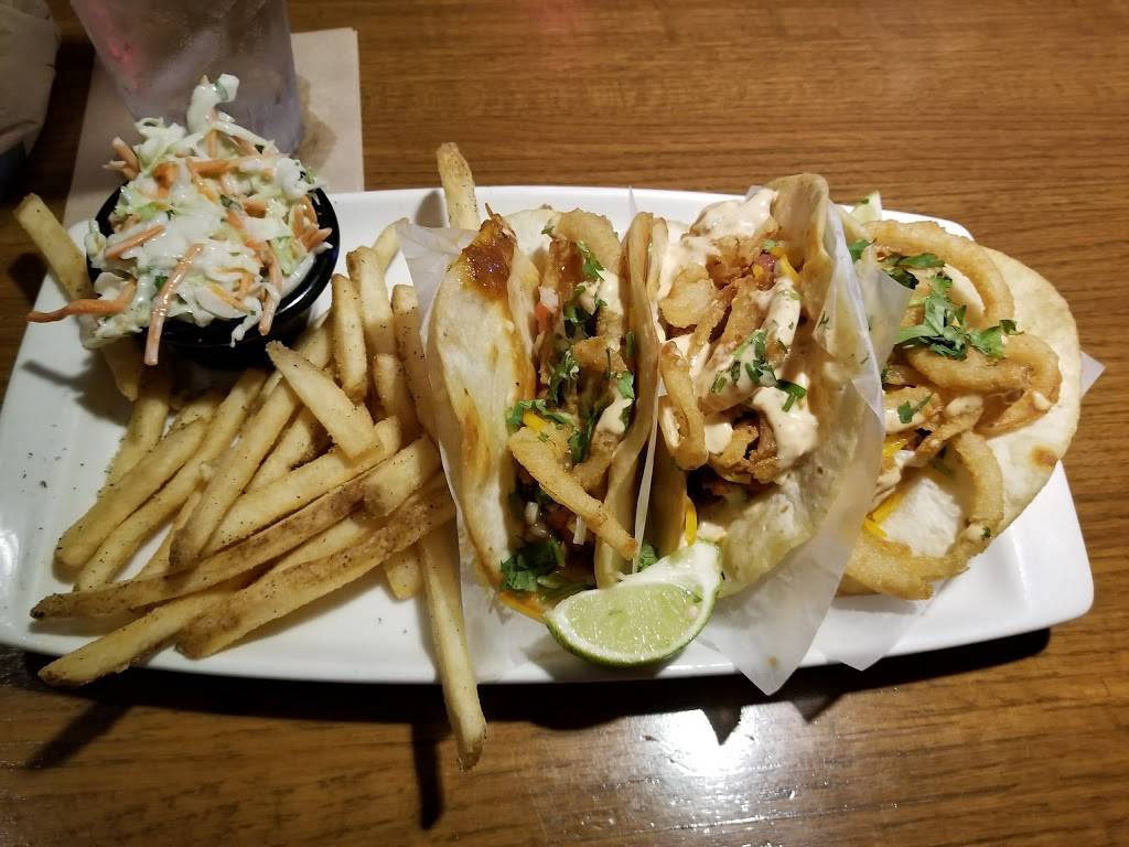 Applebees Grill + Bar | restaurant | 3005 W Kimberly Rd, Davenport, IA 52806, USA | 5634458646 OR +1 563-445-8646