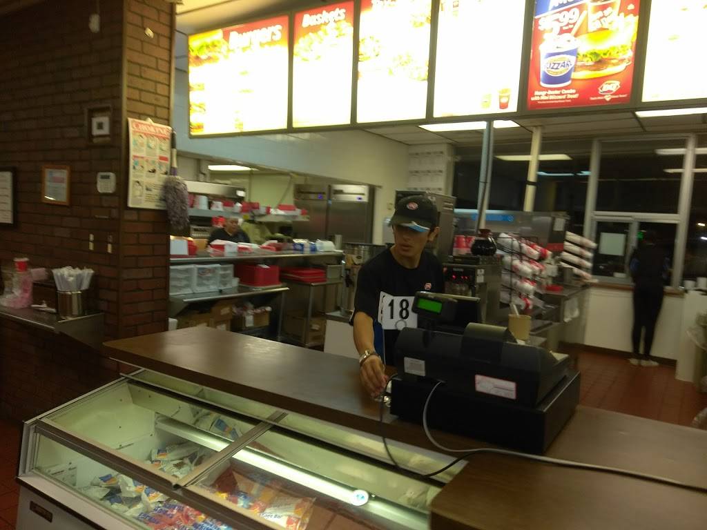 Dairy Queen Store | restaurant | 311 N Jefferson St, La Grange, TX 78945, USA | 9799685861 OR +1 979-968-5861