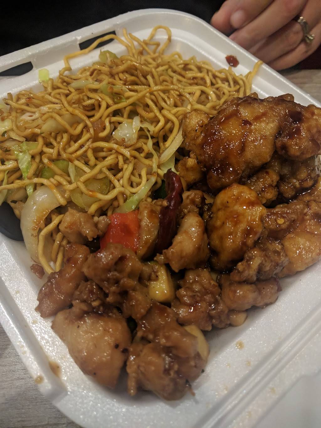 Panda Express | restaurant | 7700 W Arrowhead Towne Center, Glendale, AZ 85308, USA | 6234128032 OR +1 623-412-8032