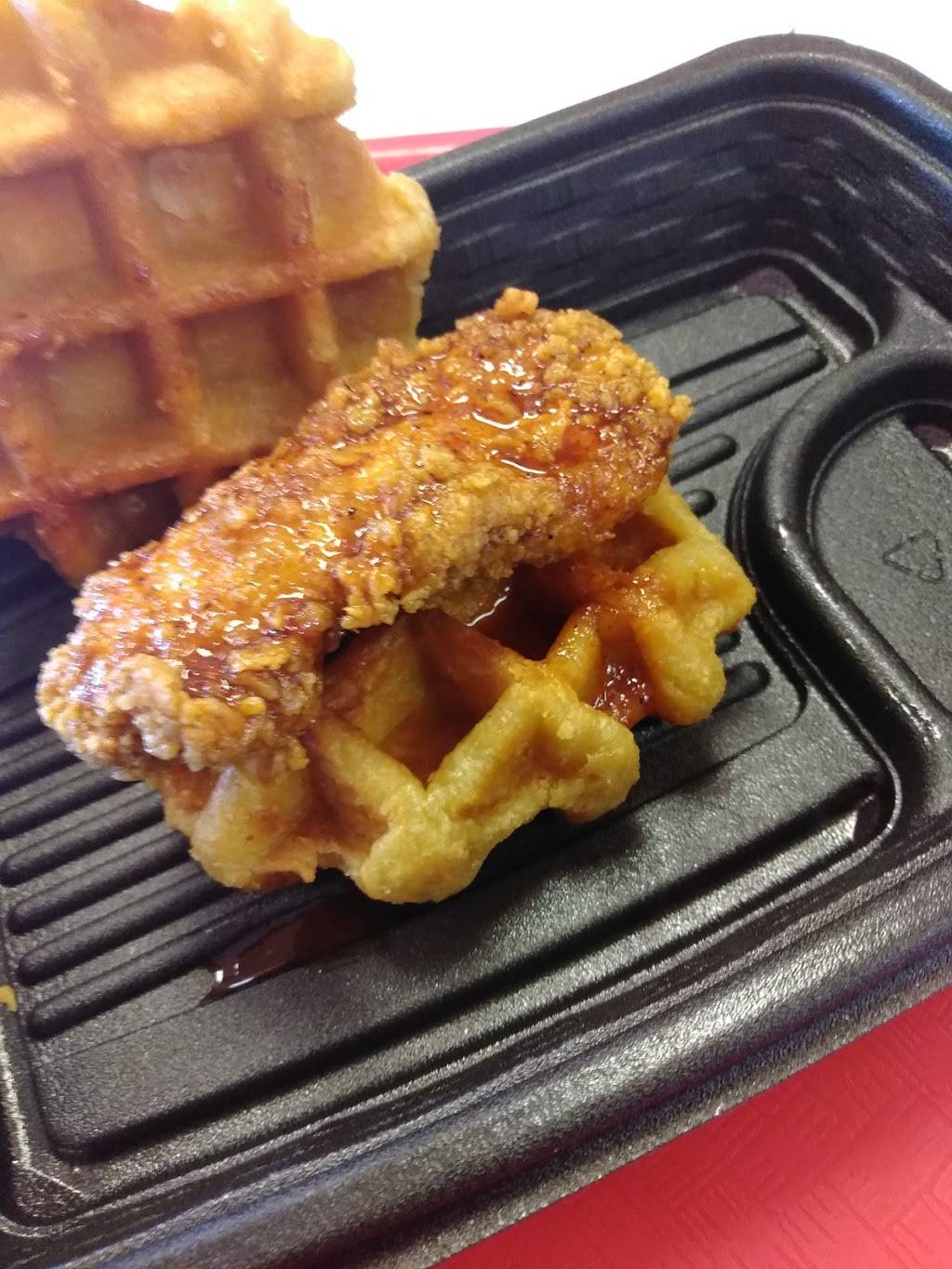 KFC | restaurant | 8 SE Lee Blvd, Lawton, OK 73501, USA | 5803556635 OR +1 580-355-6635