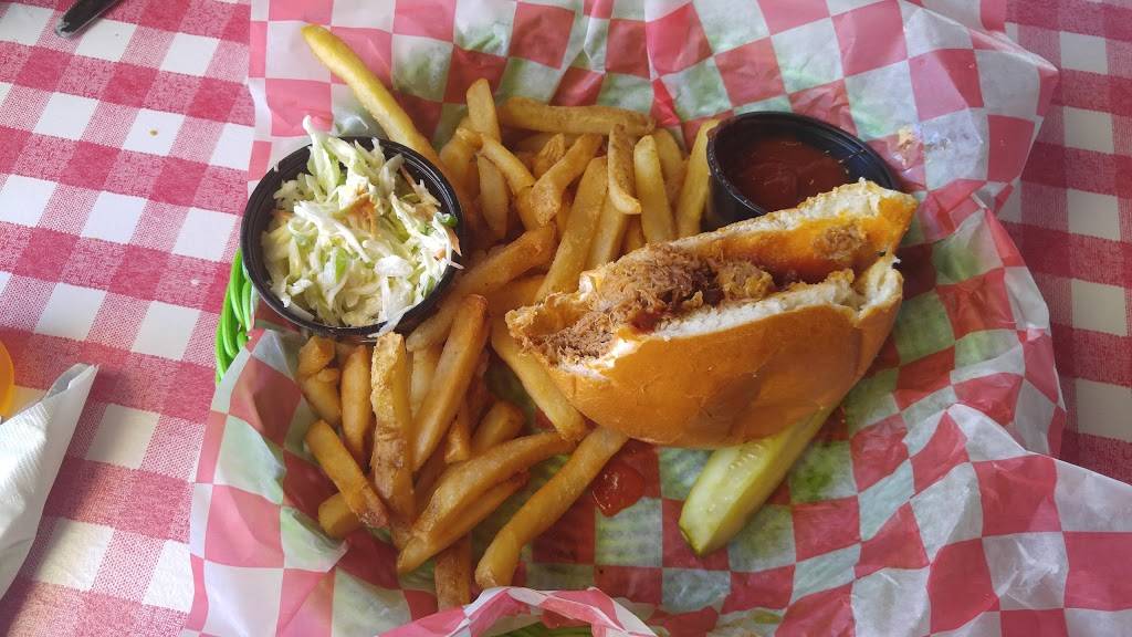 Johnny Longboats | restaurant | 2401 N Ocean Ave, Riviera Beach, FL 33404, USA | 5612492795 OR +1 561-249-2795