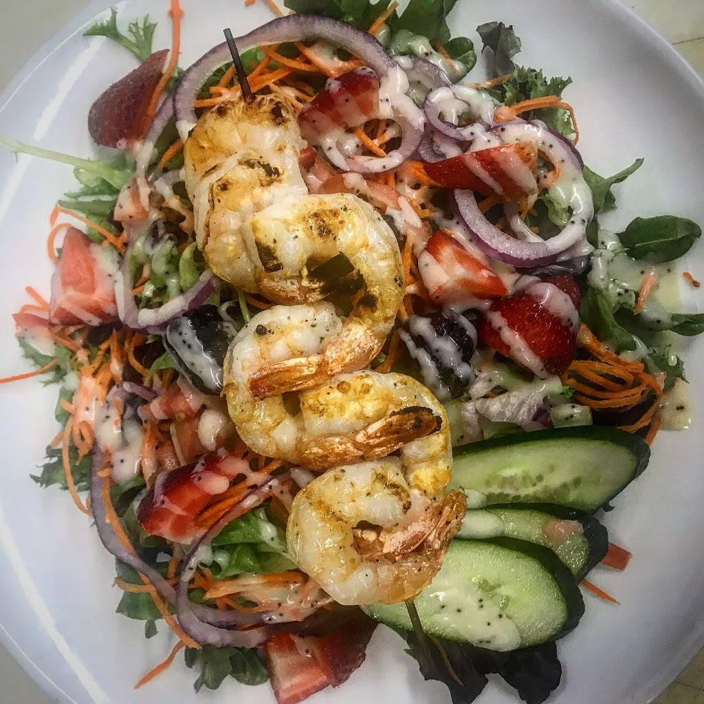 Breezy Corners Hamilton | restaurant | 1145 Main St E, Hamilton, ON L8M 1P3, Canada | 9055453924 OR +1 905-545-3924