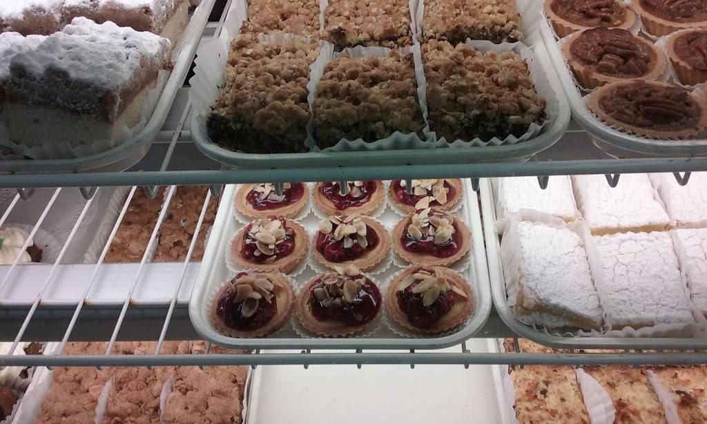 The Clinton House | restaurant | 2 W Main St, Clinton, NJ 08809, USA | 9087306230 OR +1 908-730-6230