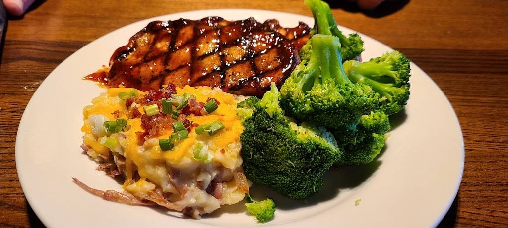 Big Whiskeys American Restaurant & Bar Tulsa | restaurant | 4532 E 51st St, Tulsa, OK 74135, USA | 9185766996 OR +1 918-576-6996