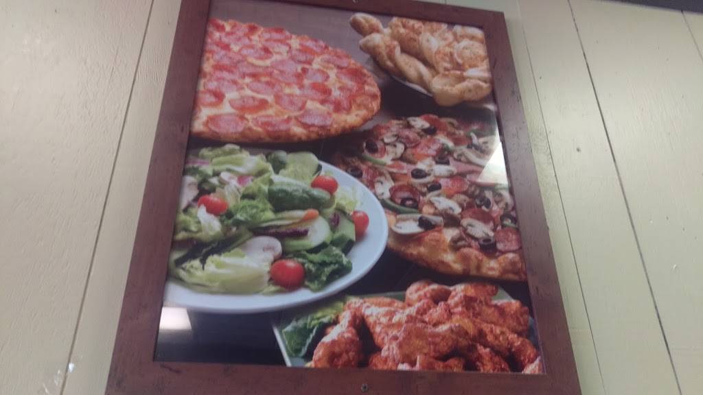 Round Table Pizza | meal delivery | 825 N Adams St, Dixon, CA 95620, USA | 7076784466 OR +1 707-678-4466