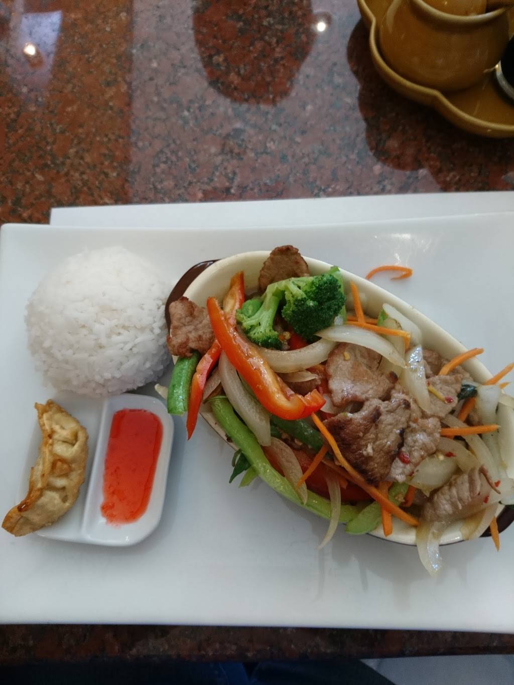 Little Siam Restaurant | restaurant | 22811 Saticoy St, Canoga Park, CA 91304, USA | 8183406462 OR +1 818-340-6462