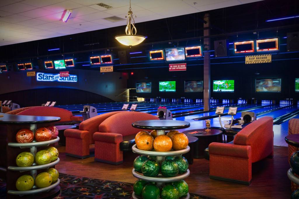 Stars and Strikes Family Entertainment Center | restaurant | 1700 Winder Hwy NE #100, Dacula, GA 30019, USA | 6789655707 OR +1 678-965-5707