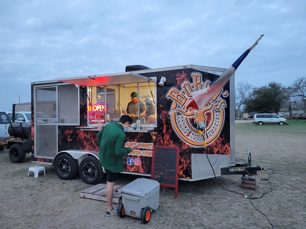 BobeQs | restaurant | 11395 Shaenfield Rd, San Antonio, TX 78254, USA | 2108358760 OR +1 210-835-8760