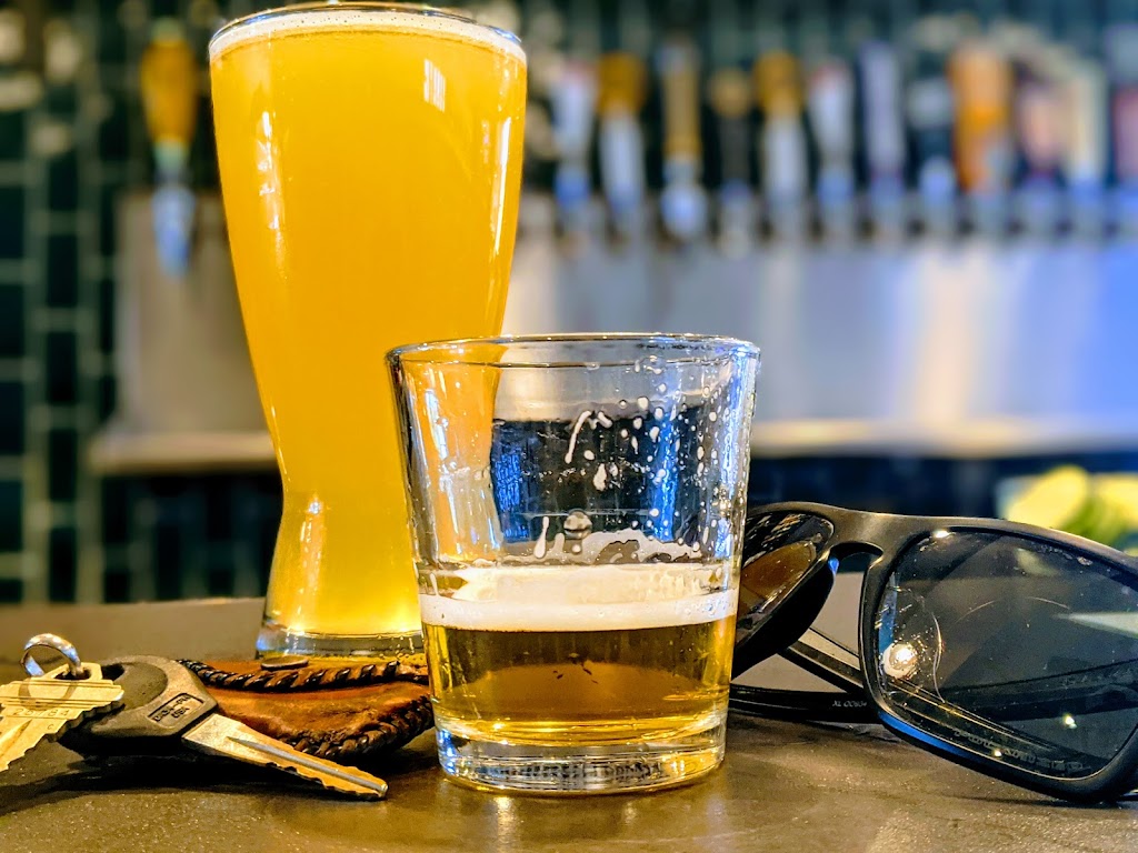 Long Story Irish Pub | restaurant | 4204 Voltaire St, San Diego, CA 92107, USA | 6192690690 OR +1 619-269-0690