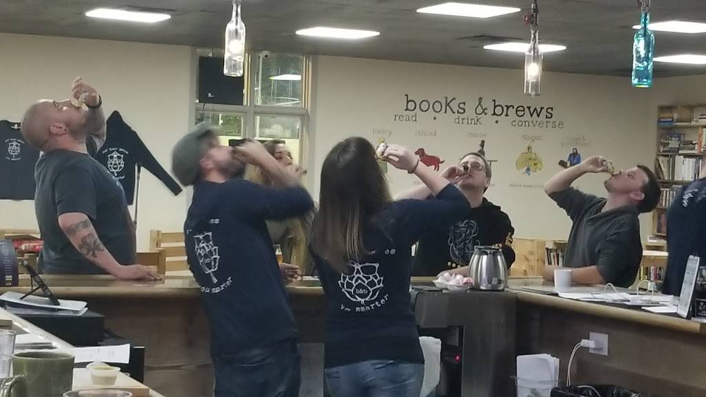 Books & Brews | restaurant | 5836 Crawfordsville Rd, Indianapolis, IN 46224, USA | 3179915844 OR +1 317-991-5844