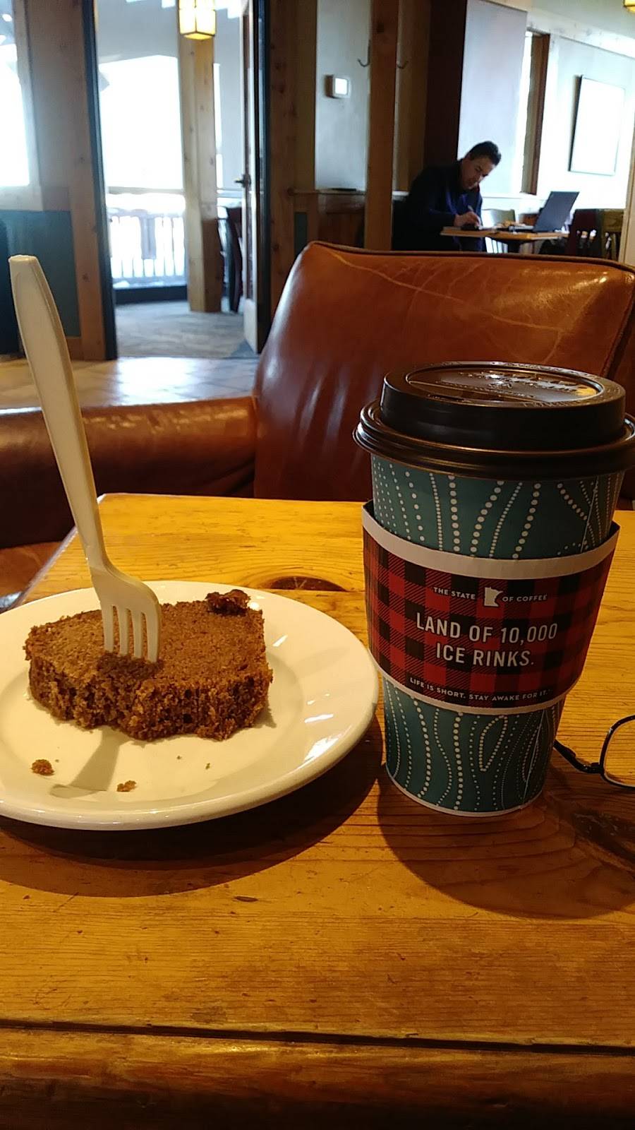 Caribou Coffee | cafe | 3100 White Bear Ave North, Maplewood, MN 55109, USA | 6517797345 OR +1 651-779-7345