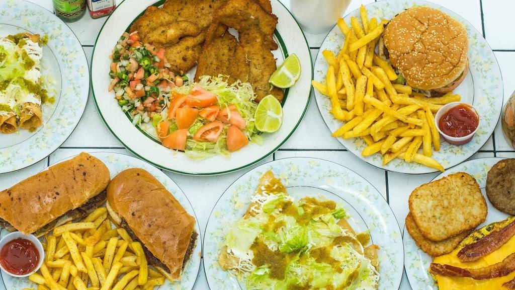 Gilberts Deli | restaurant | 1921 N. Federal Highway @B, Kwik Food Store, Boca Raton, FL 33432, USA | 5619953783 OR +1 561-995-3783