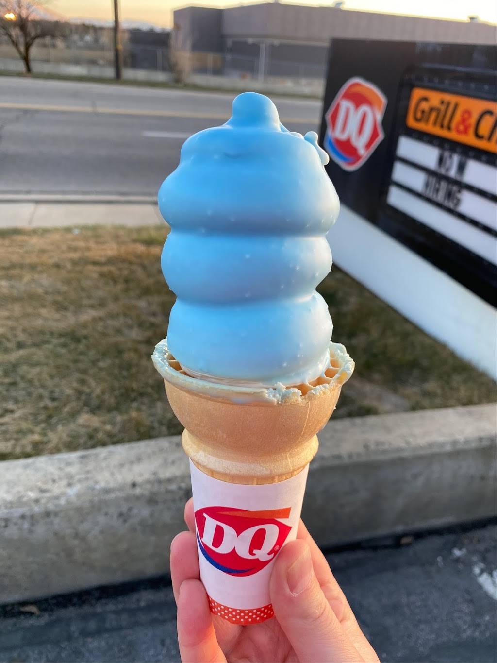 Dairy Queen | restaurant | 1923 E Murray Holladay Rd, Holladay, UT 84117, USA | 8012740801 OR +1 801-274-0801