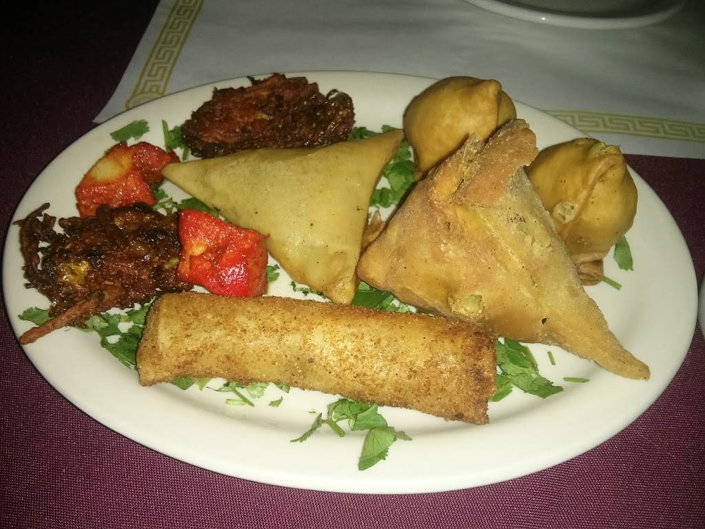 Aladdin Sweets & Cafe | restaurant | 11945 Conant St, Hamtramck, MI 48212, USA | 3138918050 OR +1 313-891-8050