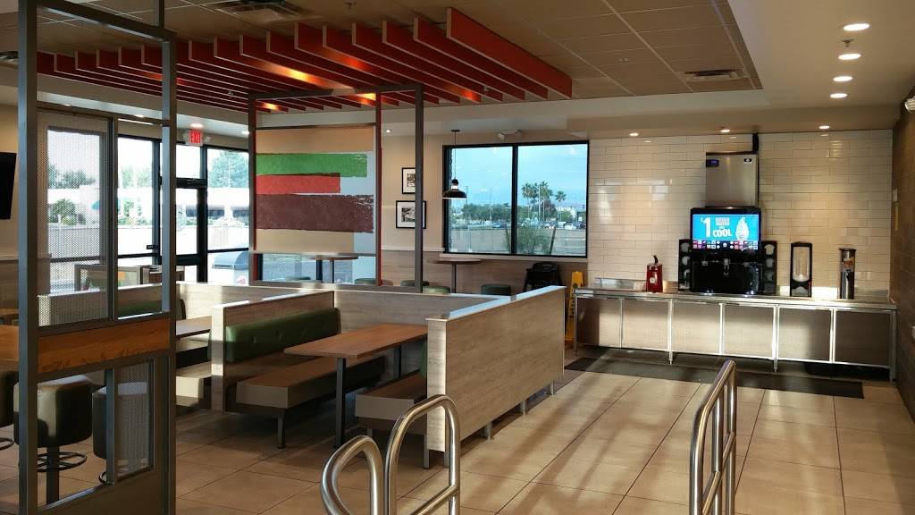 Burger King | restaurant | 5120 W Bell Rd, Glendale, AZ 85308, USA | 6233367780 OR +1 623-336-7780