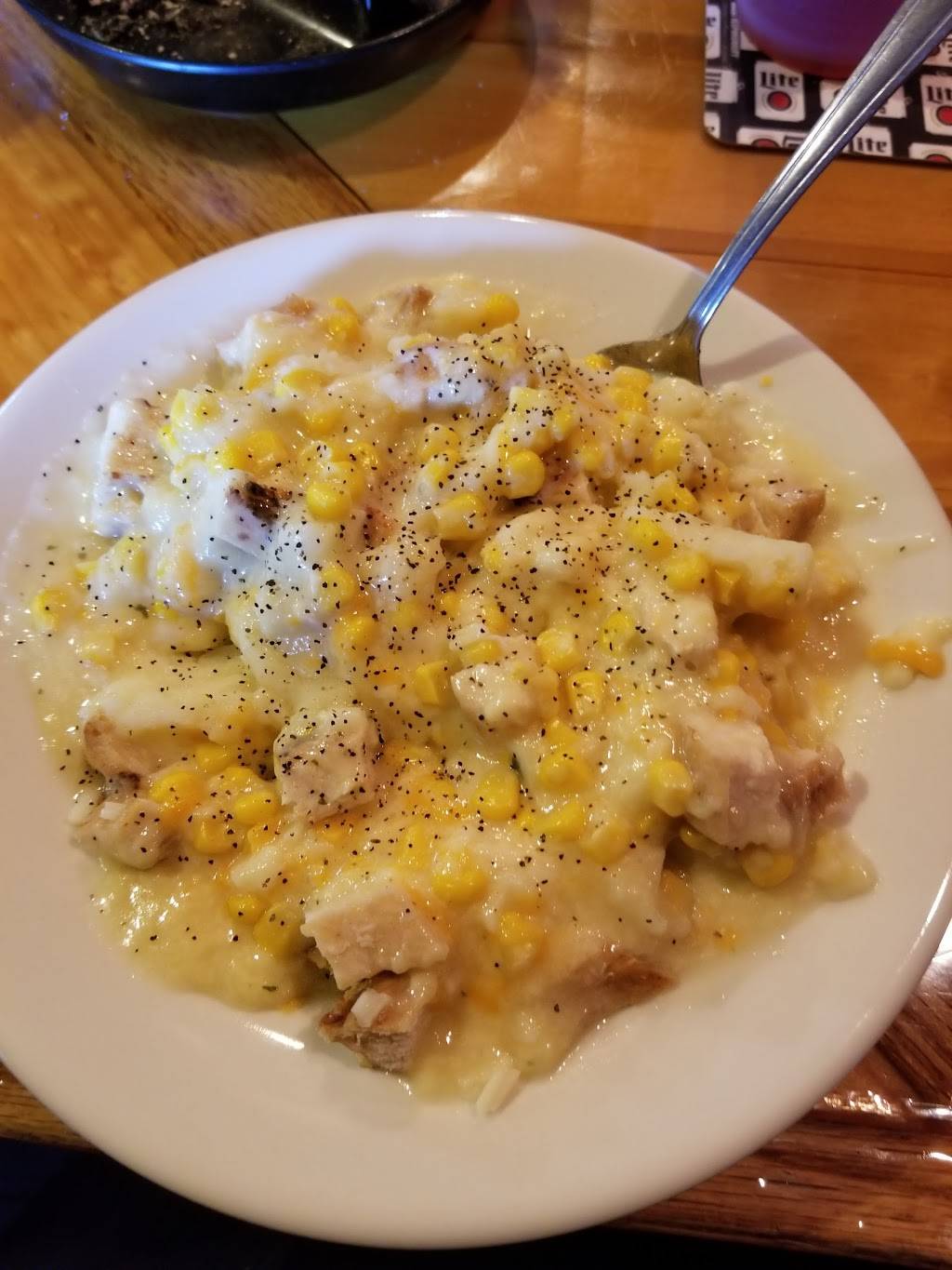 Hillbilly Heaven Bar & Grill | restaurant | 3280 Martinsburg Rd, Berkeley Springs, WV 25411, USA | 3042580004 OR +1 304-258-0004