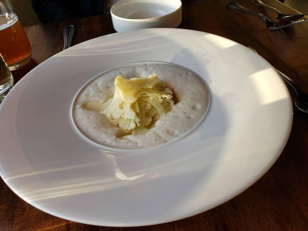 iconiq | restaurant | 1421 31st Ave S, Seattle, WA 98144, USA | 2065687715 OR +1 206-568-7715