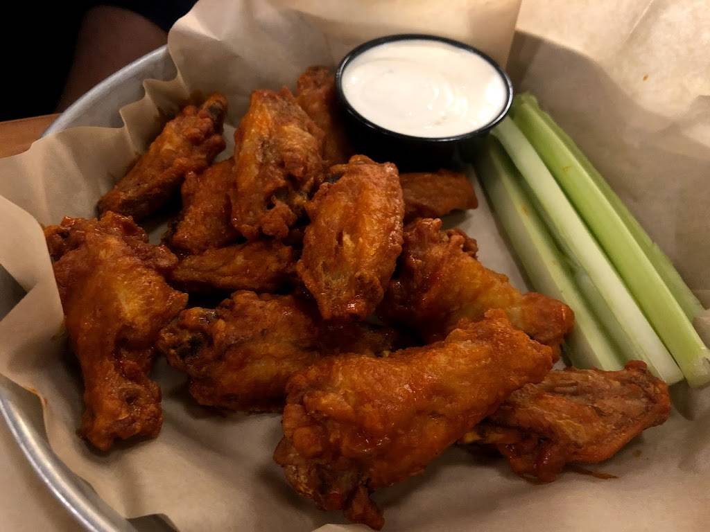 Local Restaurant and Bar | restaurant | 201 N 17th St, Philadelphia, PA 19103, USA | 2154482000 OR +1 215-448-2000