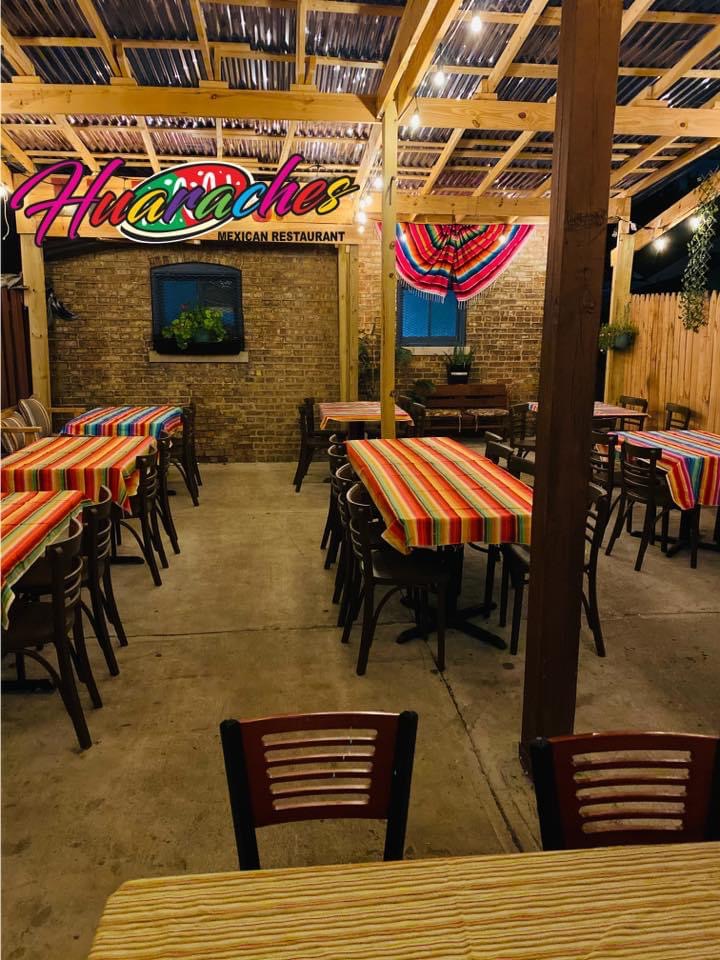 Huaraches Mexican Restaurant | restaurant | 6107 W Addison St, Chicago, IL 60634, USA | 7736287040 OR +1 773-628-7040