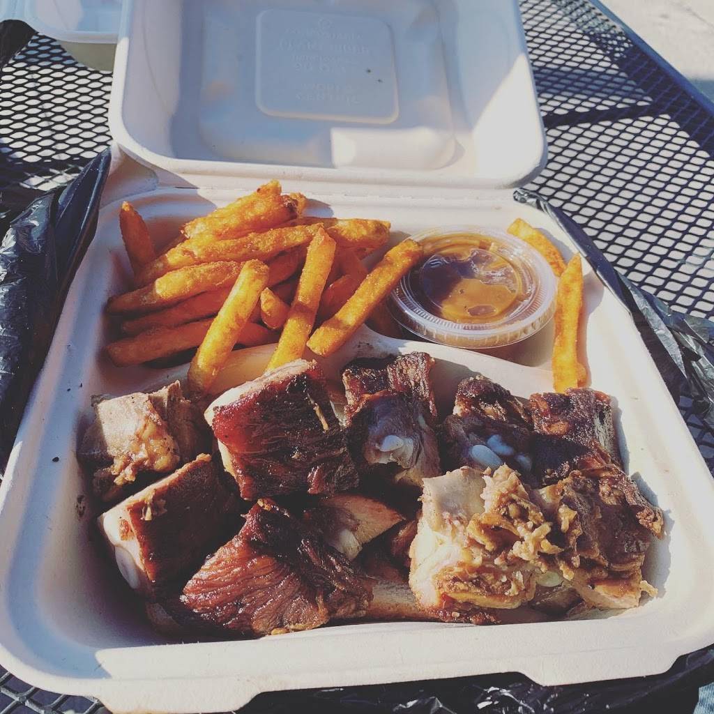 Smoke in the Pit | restaurant | 3733 Chicago Ave, Minneapolis, MN 55407, USA | 6123153145 OR +1 612-315-3145