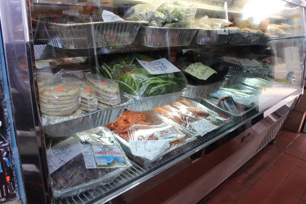 The Crus-Z Family | restaurant | 87-09 Roosevelt Ave, Jackson Heights, NY 11372, USA | 7182057977 OR +1 718-205-7977