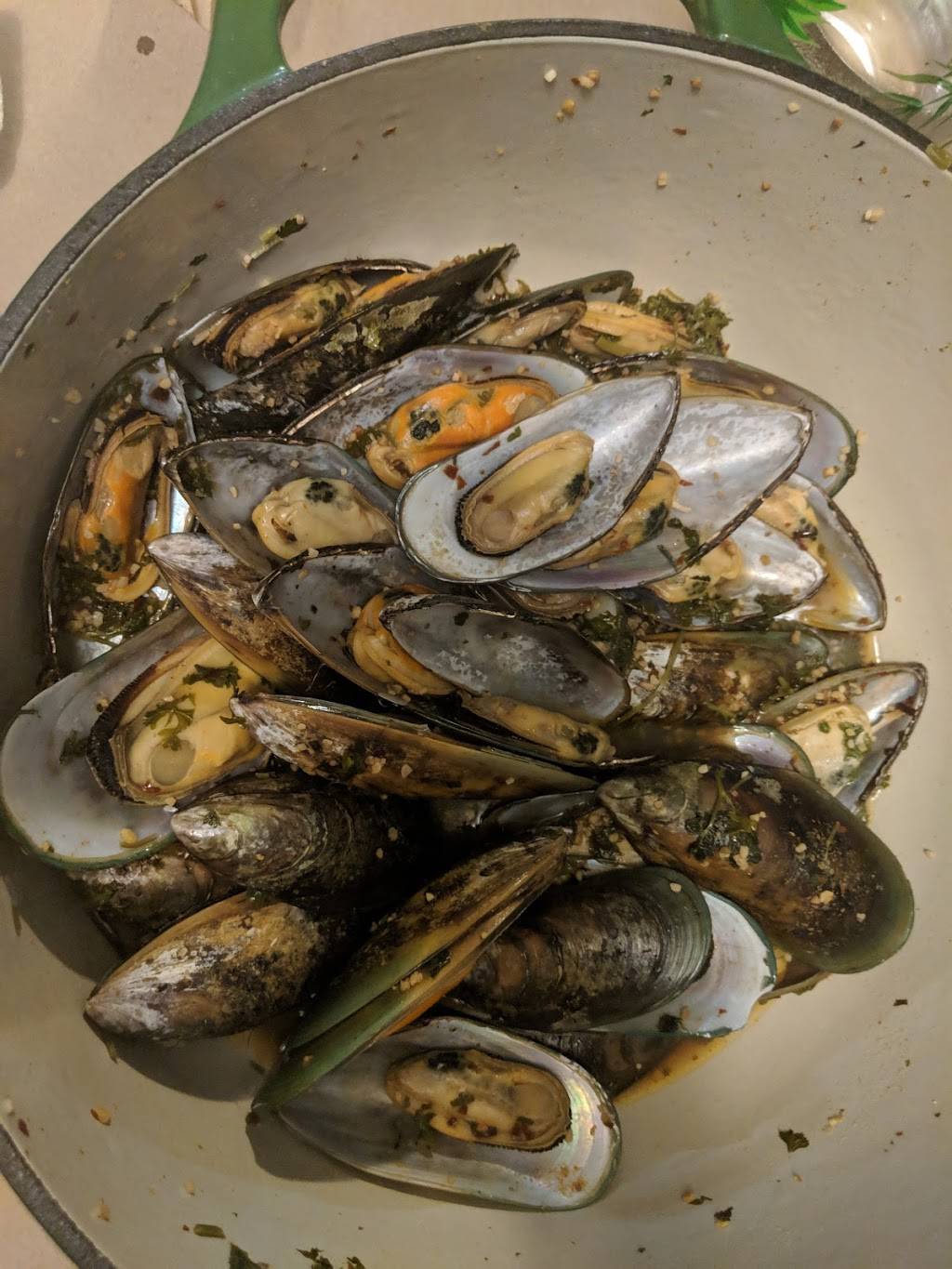 Kent Island Crab Co | meal takeaway | 2905 Mountain Rd, Pasadena, MD 21122, USA | 4104372155 OR +1 410-437-2155