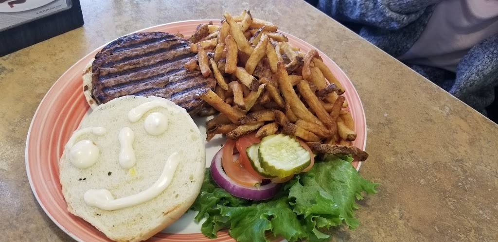 Swiss Chalet | restaurant | 3770 Montrose Rd, Niagara Falls, ON L2H 3K3, Canada | 9053549660 OR +1 905-354-9660