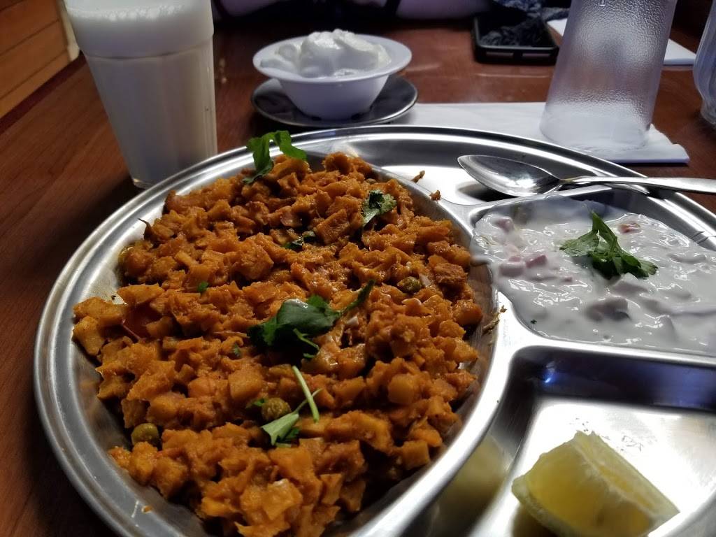 Saravanaa Bhavan | restaurant | 3720 Mowry Ave, Fremont, CA 94538, USA | 5107917755 OR +1 510-791-7755