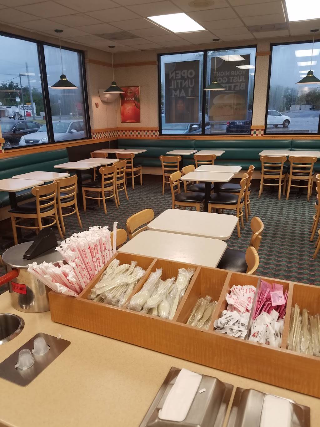 Wendys | restaurant | 1710 N Dupont Hwy, Dover, DE 19901, USA | 3027303900 OR +1 302-730-3900