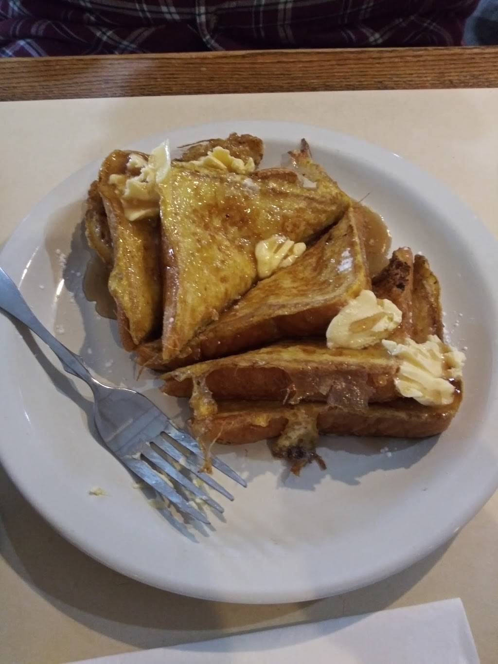 Alices - A Family Restaurant | restaurant | 2909 Eastern Blvd, Baltimore, MD 21220, USA | 4106872222 OR +1 410-687-2222