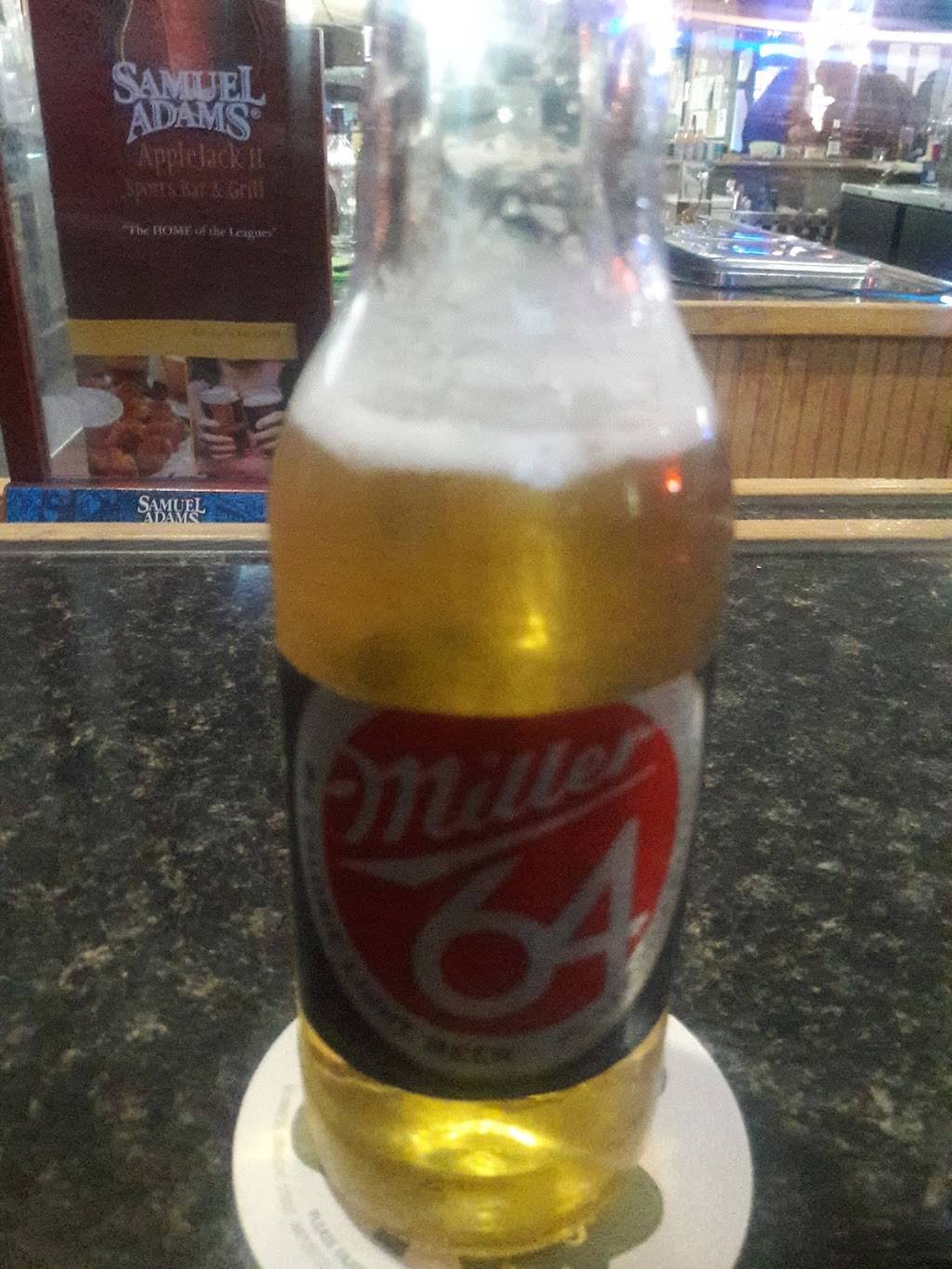 Applejack 2 Sports Bar & Grill | restaurant | 60 Carr Ave, Keansburg, NJ 07734, USA | 7324953010 OR +1 732-495-3010