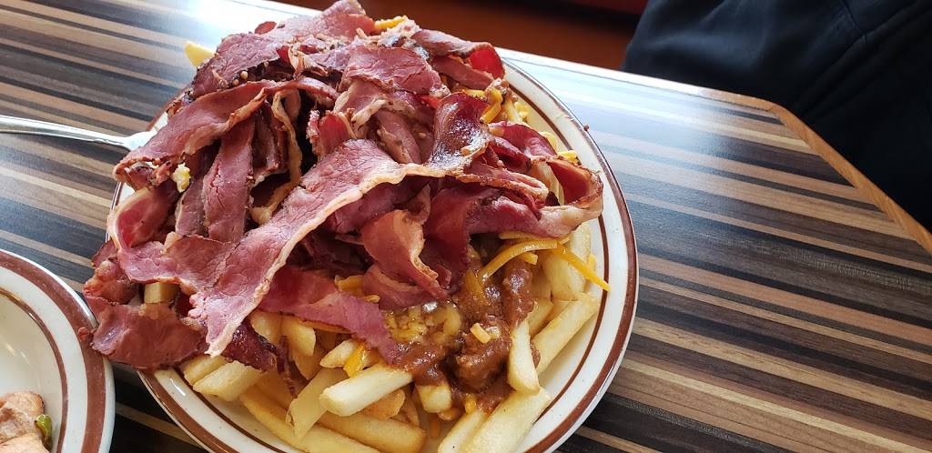 Toms Burgers 20 | restaurant | 18313 Outer Hwy 18 N, Apple Valley, CA 92307, USA | 7602427727 OR +1 760-242-7727