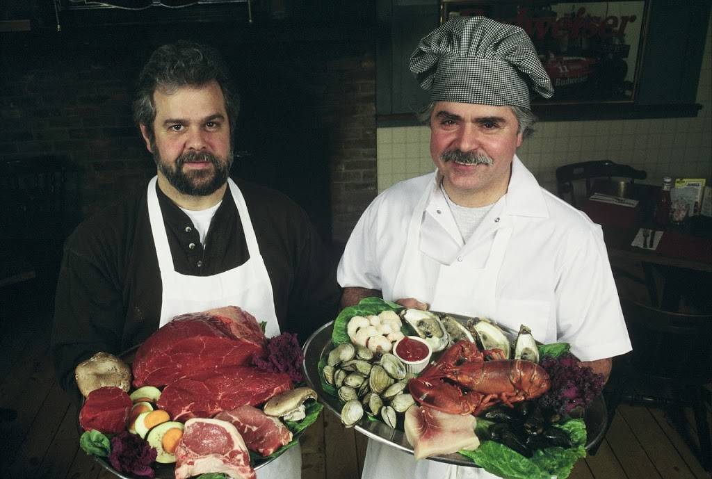 Makris Lobster & Steak House | restaurant | 354 Sheep Davis Rd, Concord, NH 03301, USA | 6032257665 OR +1 603-225-7665