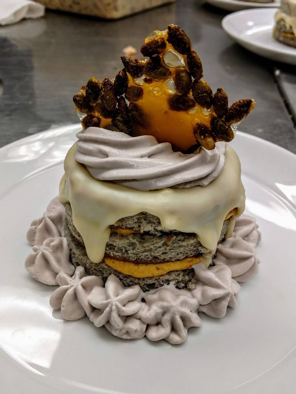 35 Brix | restaurant | Heritage Crossing Plaza, 3875 Massillon Rd, Uniontown, OH 44685, USA | 3308999200 OR +1 330-899-9200