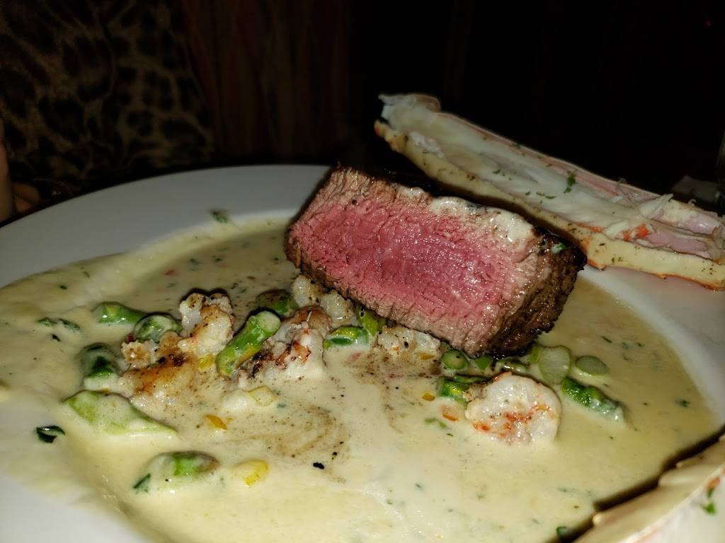 Chris McDs | restaurant | 1400 Forum Blvd #38, Columbia, MO 65203, USA | 5734466237 OR +1 573-446-6237