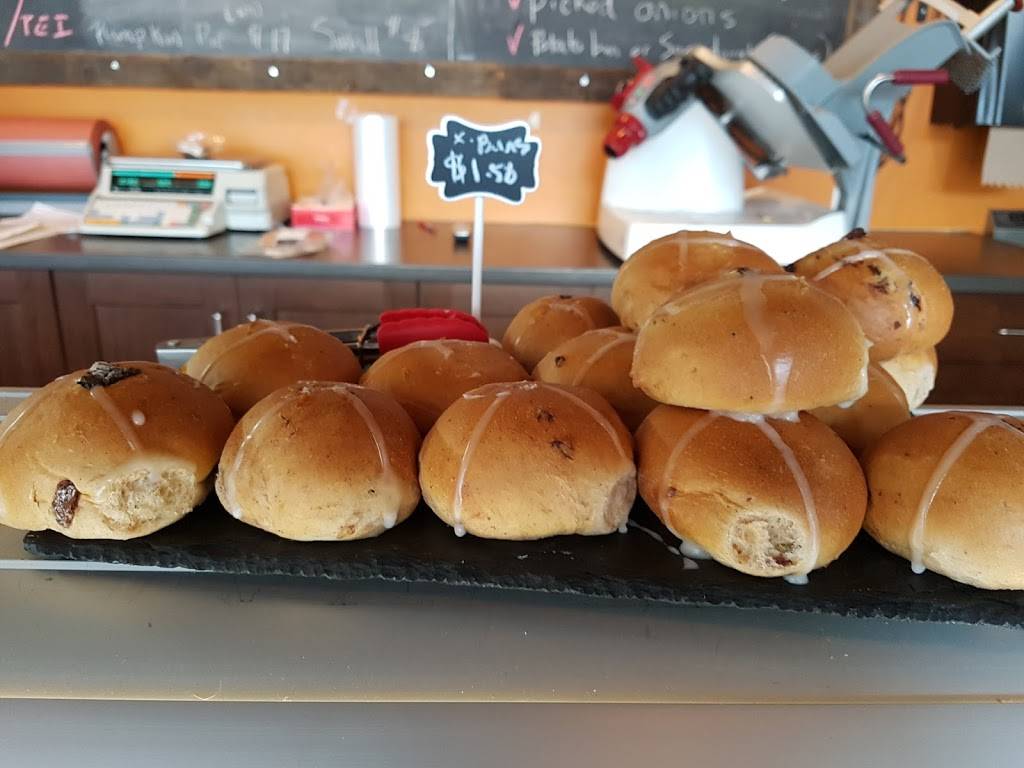 The Piggy Market | restaurant | 400 Winston Ave, Ottawa, ON K2A 1Y5, Canada | 6133716124 OR +1 613-371-6124