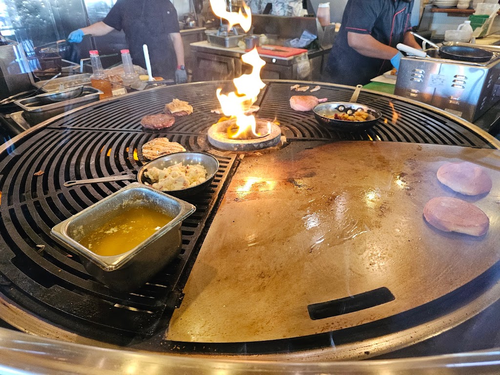 Lucky Beaver | restaurant | 3655 S Virginia St, Reno, NV 89502, USA | 7758298500 OR +1 775-829-8500