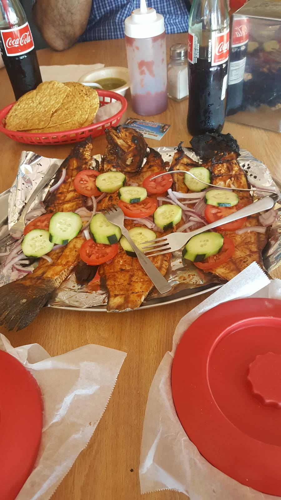 Rincon De Guayabitos | restaurant | 134 1/2 N 1st St, La Puente, CA 91744, USA | 6263698401 OR +1 626-369-8401