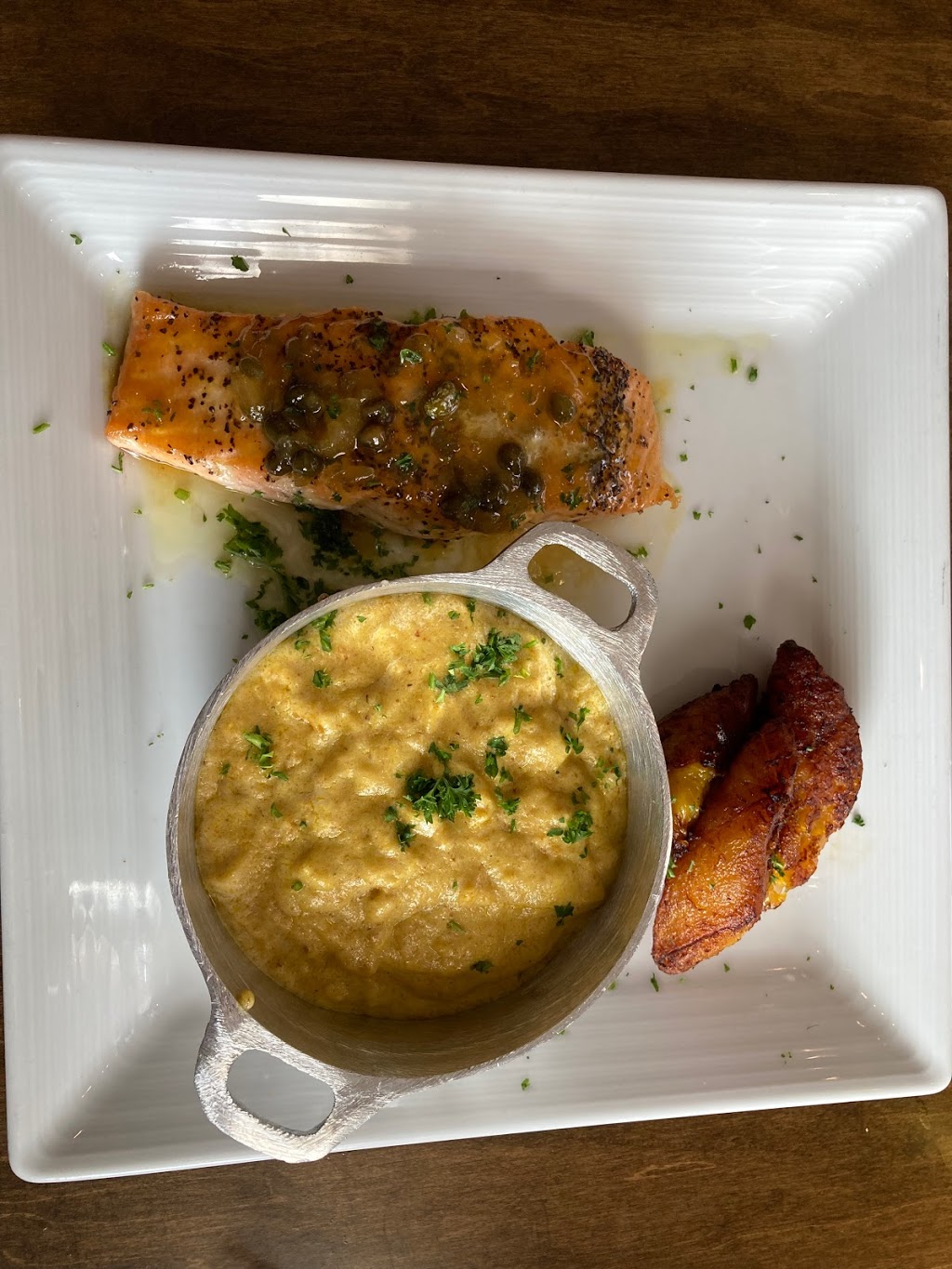 Batuqui on the Falls | restaurant | 17 E Orange St, Chagrin Falls, OH 44022, USA | 4406002122 OR +1 440-600-2122