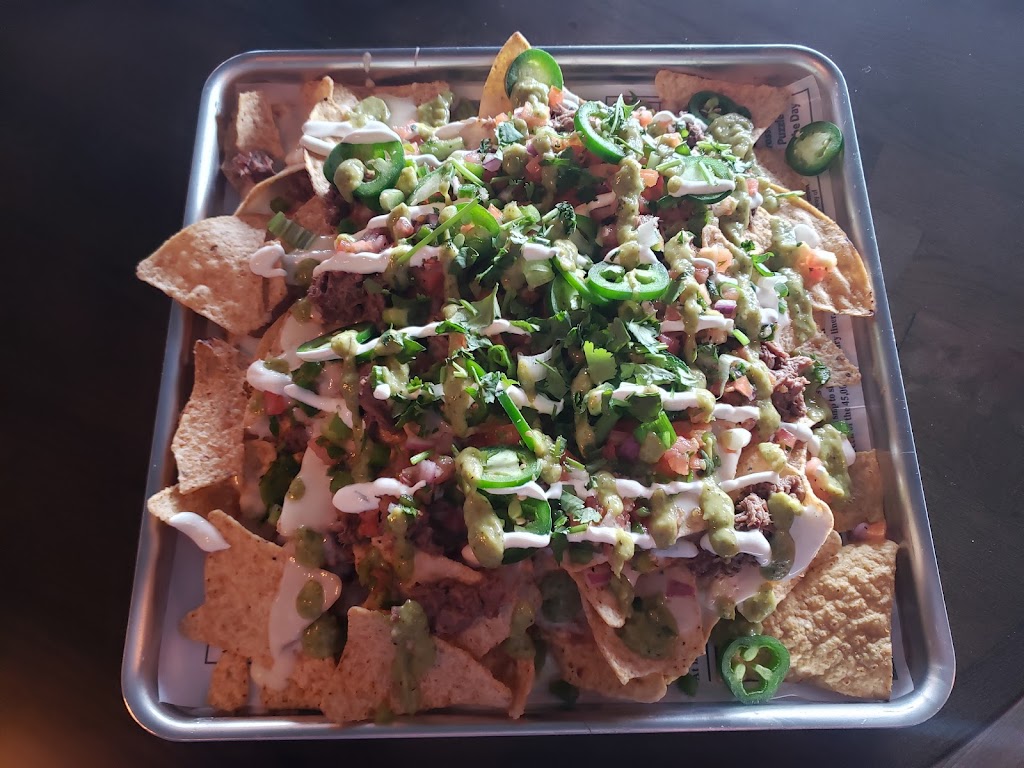 Draft City Taproom | restaurant | 602 W Pine St, Baraboo, WI 53913, USA | 6084482285 OR +1 608-448-2285