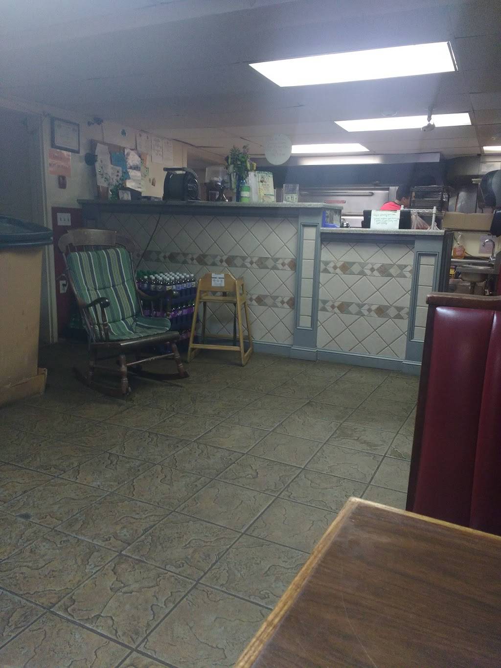 Pizza 17 | restaurant | 1625 Main St, Jefferson, MA 01522, USA | 5088291744 OR +1 508-829-1744