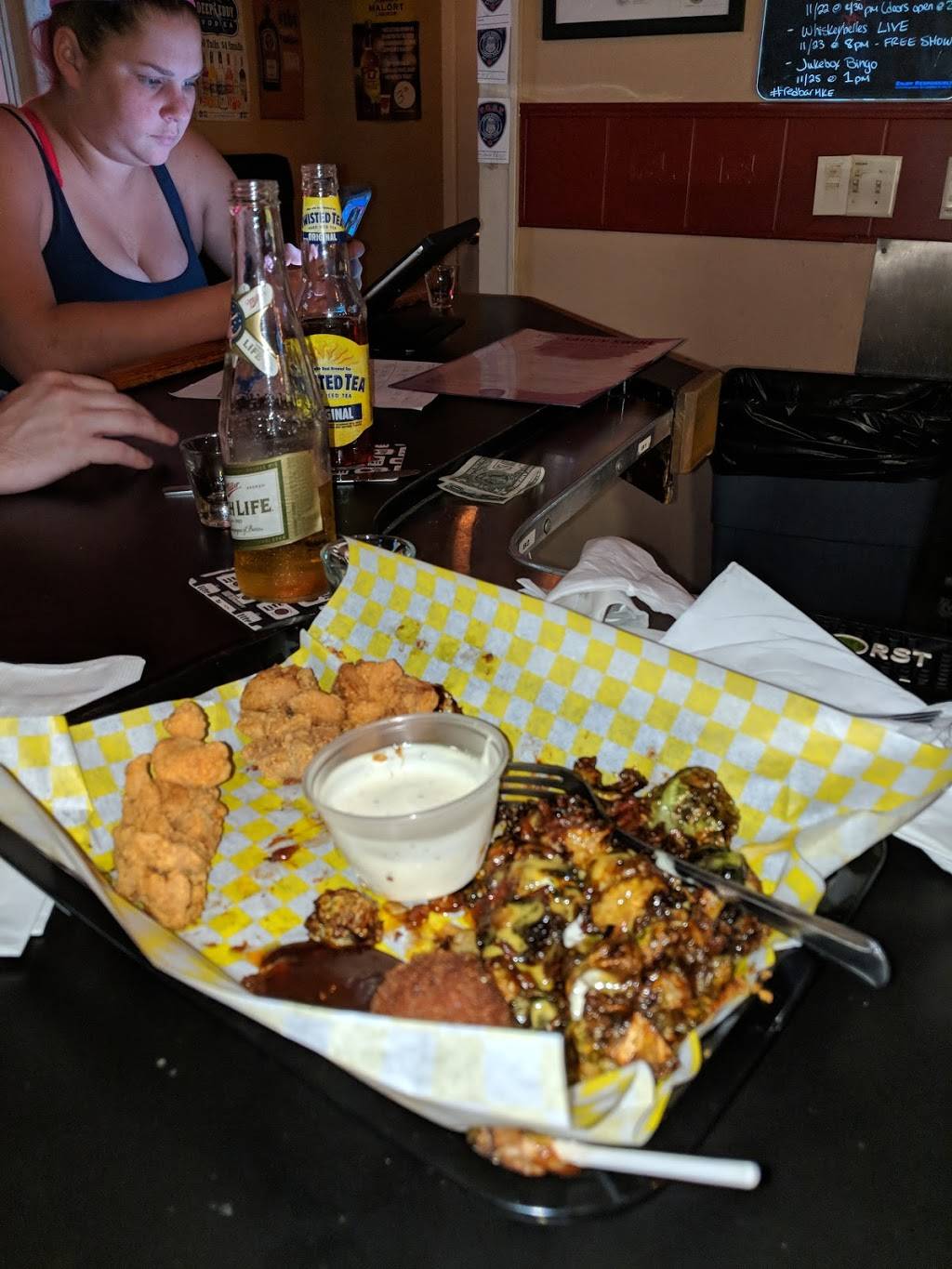 The Saucy Swine | restaurant | 2245 E St Francis Ave, St Francis, WI 53235, USA | 4145095390 OR +1 414-509-5390