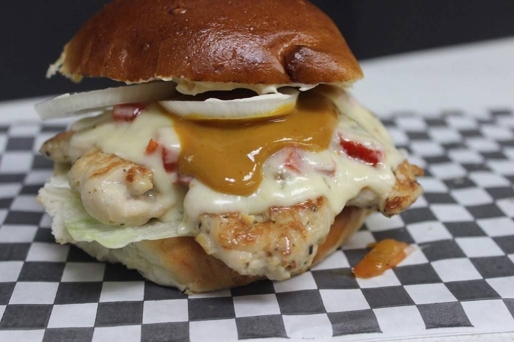 Ontario Grill | restaurant | 808 Britannia Rd W, Mississauga, ON L5V 0A7, Canada | 9052686868 OR +1 905-268-6868