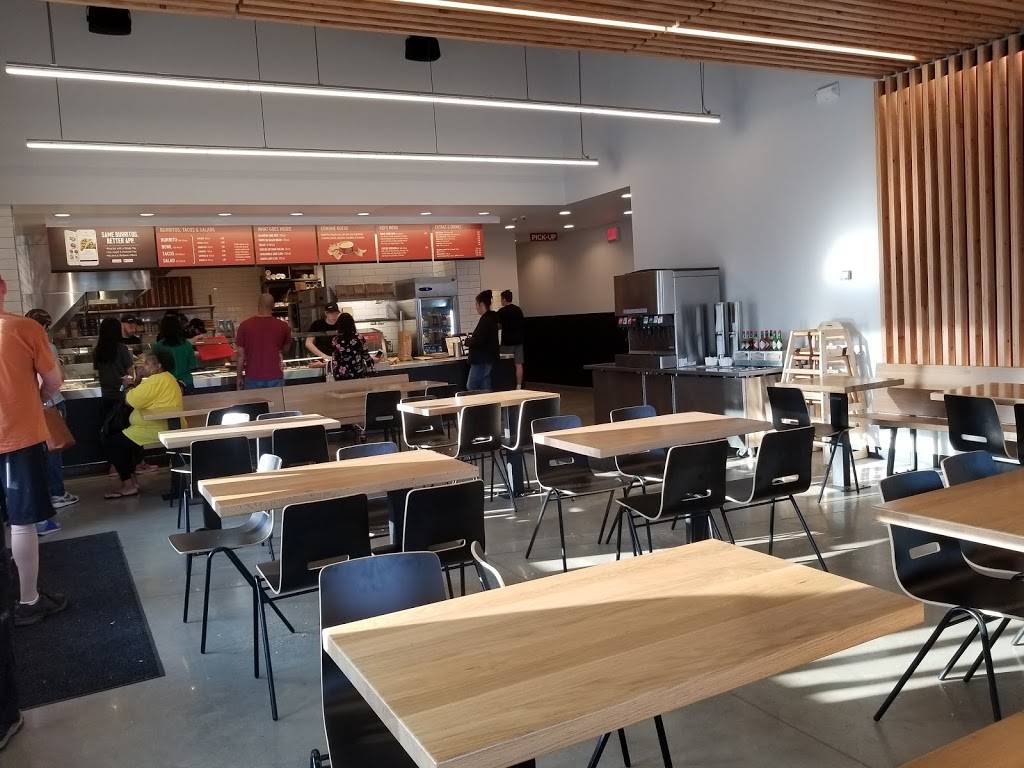 Chipotle Mexican Grill | restaurant | 11638 Clifton Blvd, Cleveland, OH 44102, USA | 2169612491 OR +1 216-961-2491